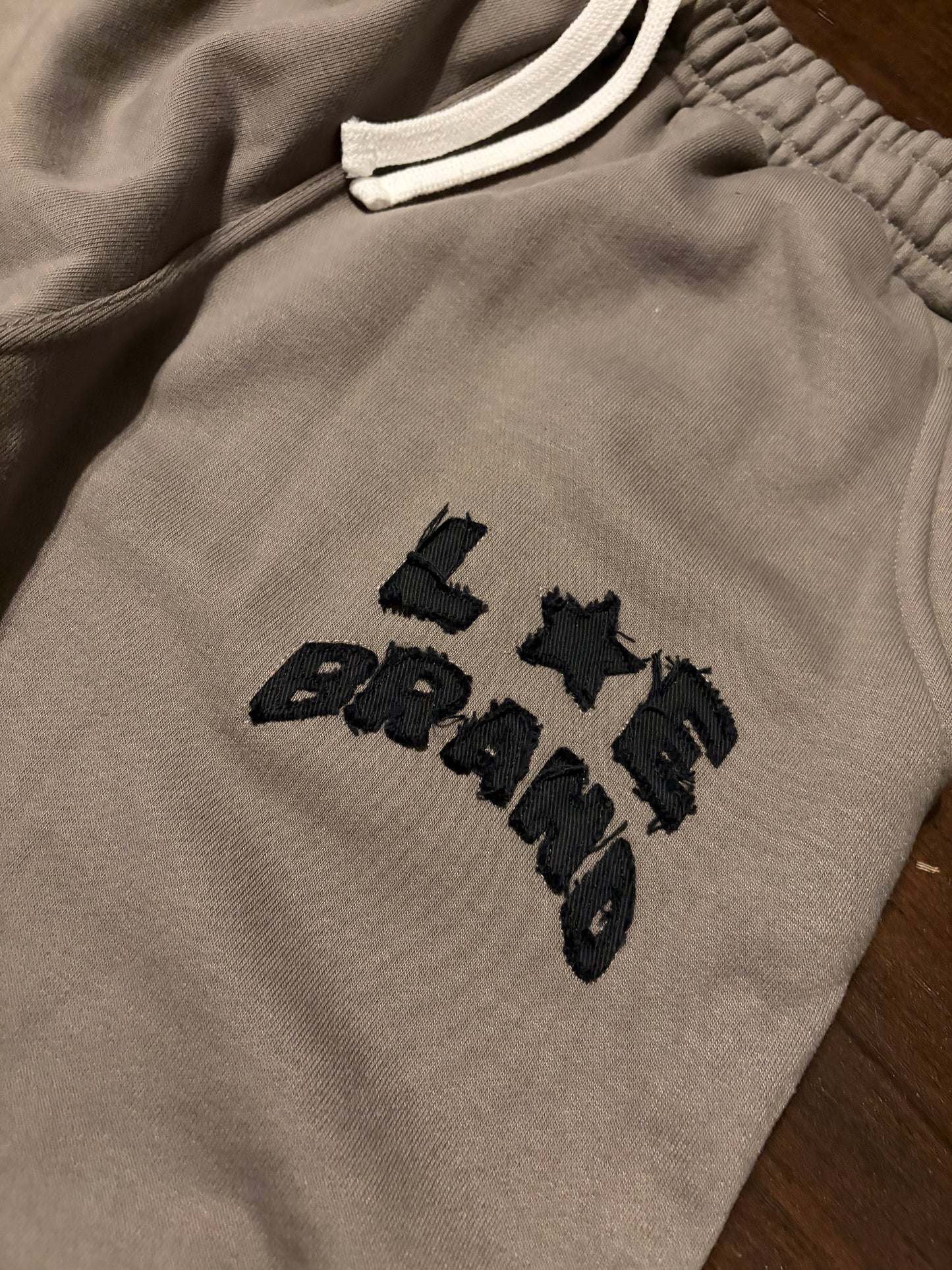LOE BRAND SWEATSUIT (GRAY)