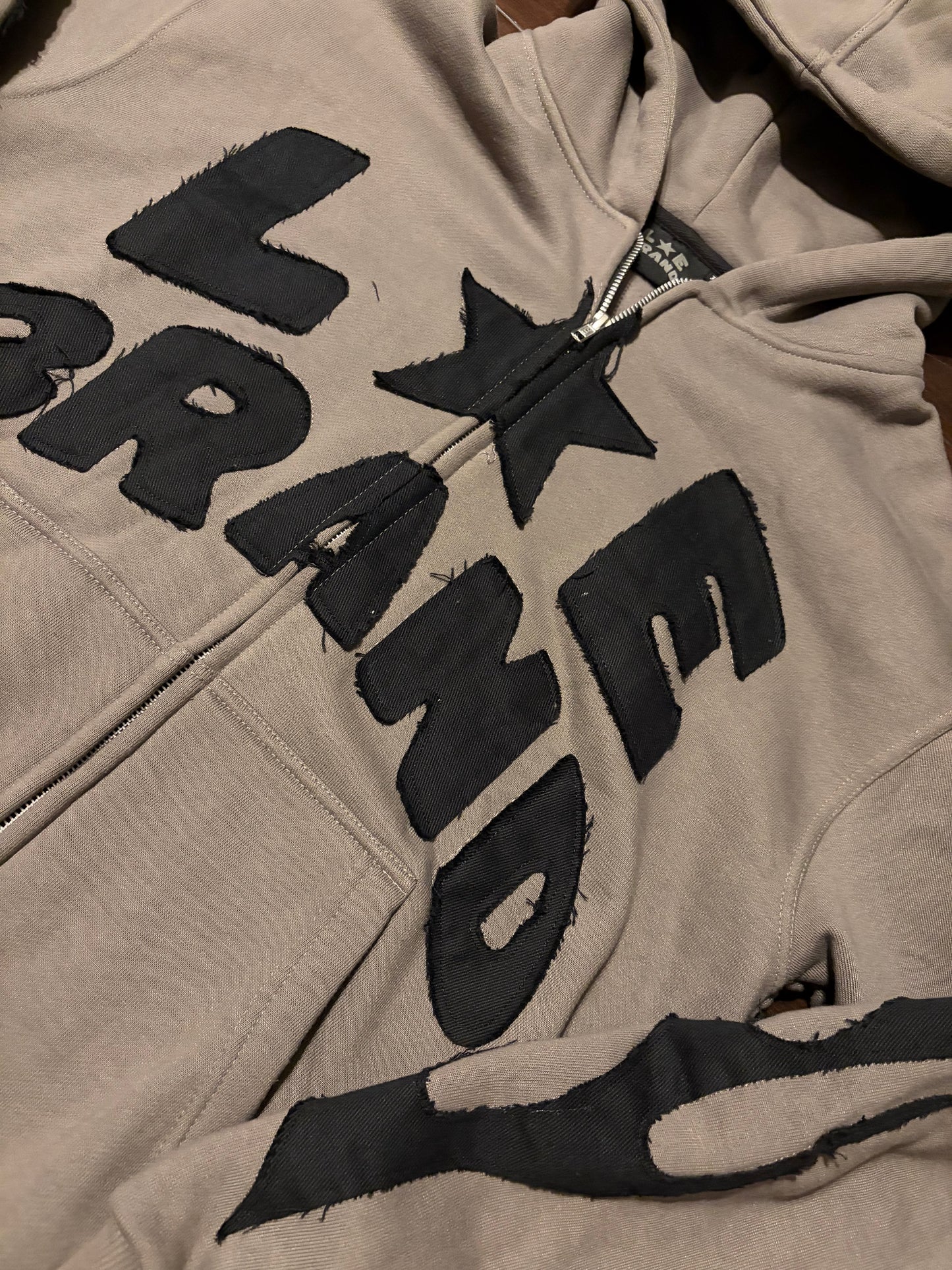 LOE BRAND SWEATSUIT (GRAY)