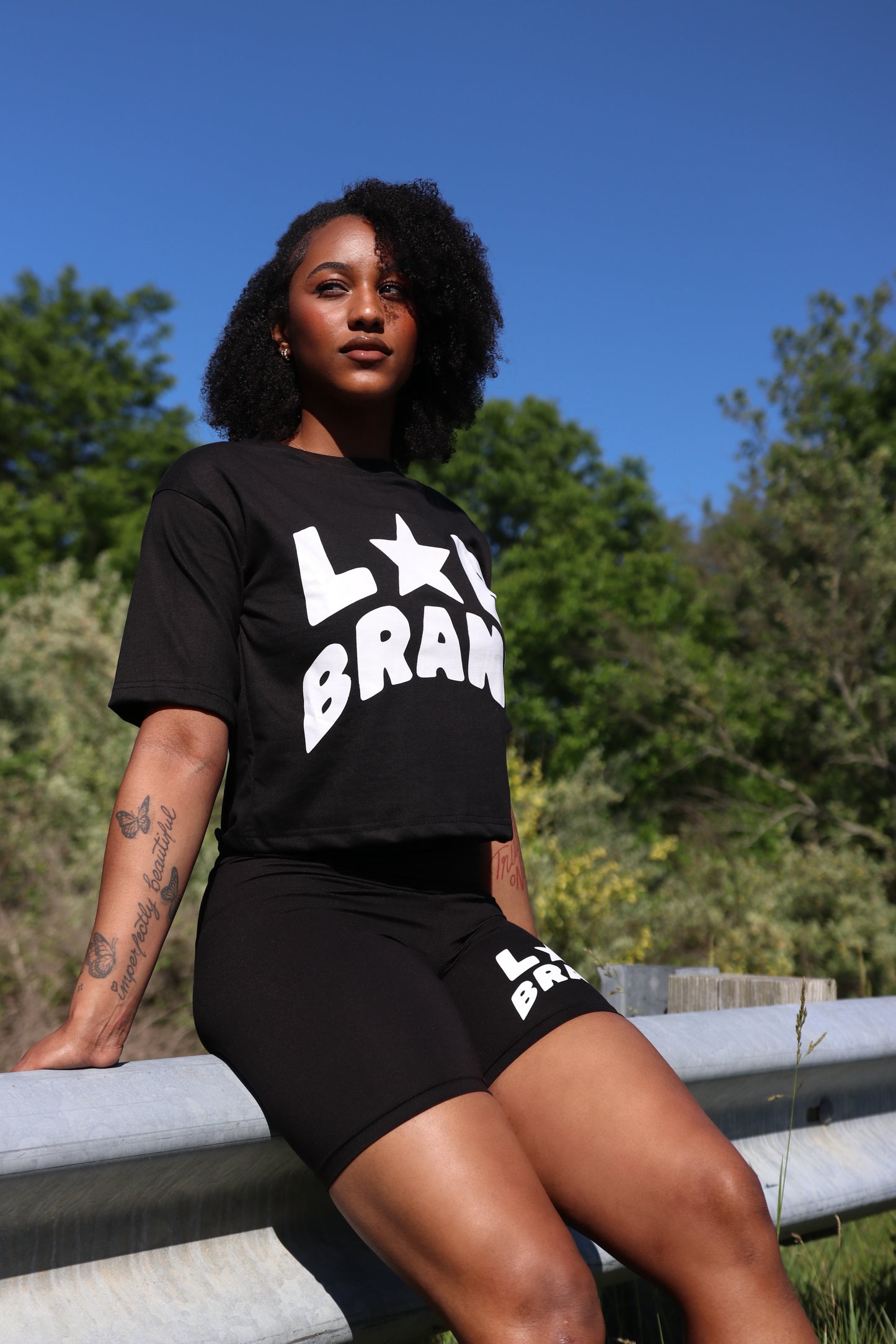 LOE CROPPED TEE