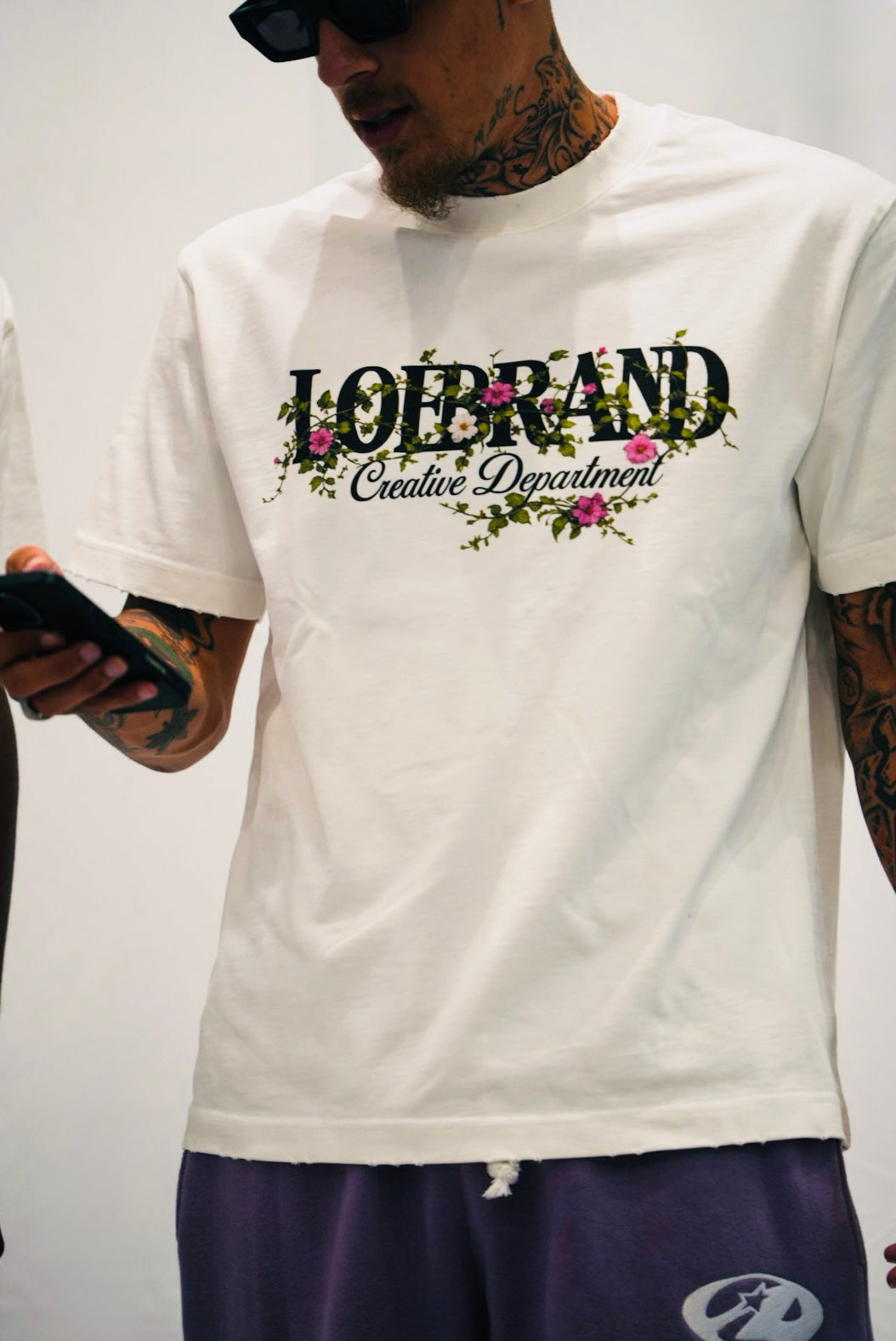 CREATIVE DEPARTMENT FLOWER TEE